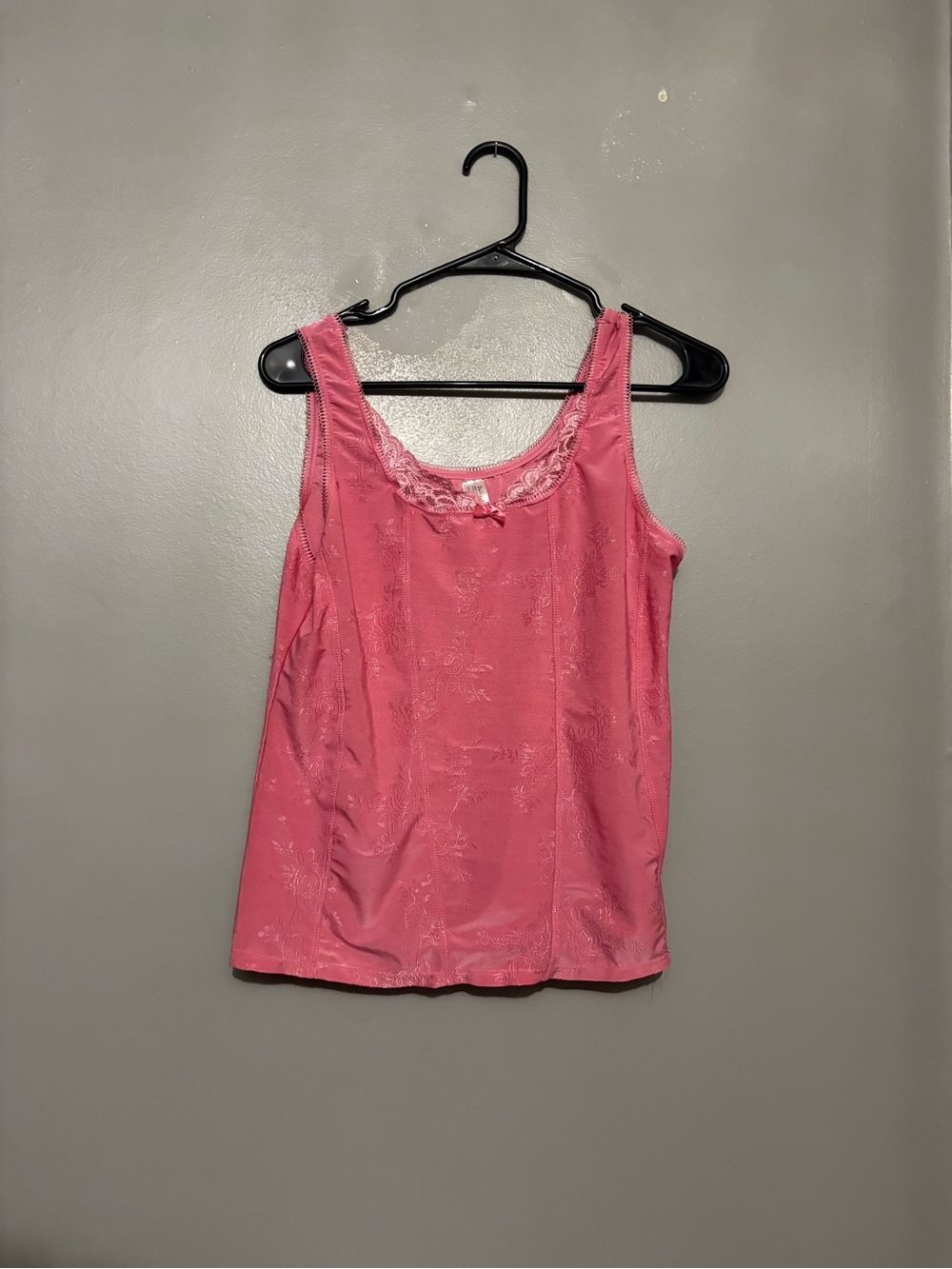 Delta Burke Pink Lace-Trim Camisole Tank